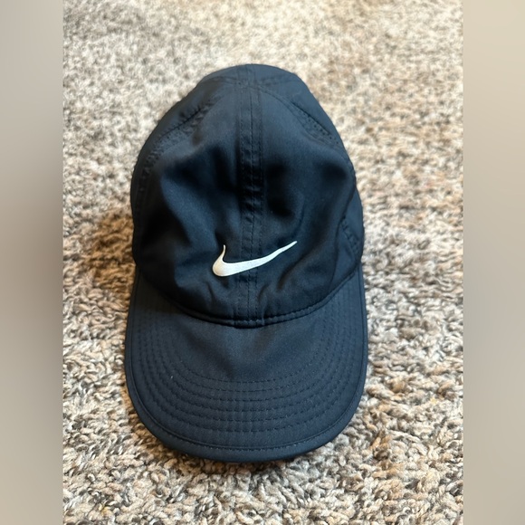 Nike Black Dri-Fit Cap - Picture 1 of 4